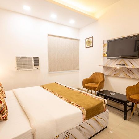 Hotel Cosmo Near Blk Hospital Karol Bagh Delhi  Dış mekan fotoğraf