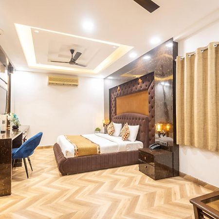 Hotel Cosmo Near Blk Hospital Karol Bagh Delhi  Dış mekan fotoğraf