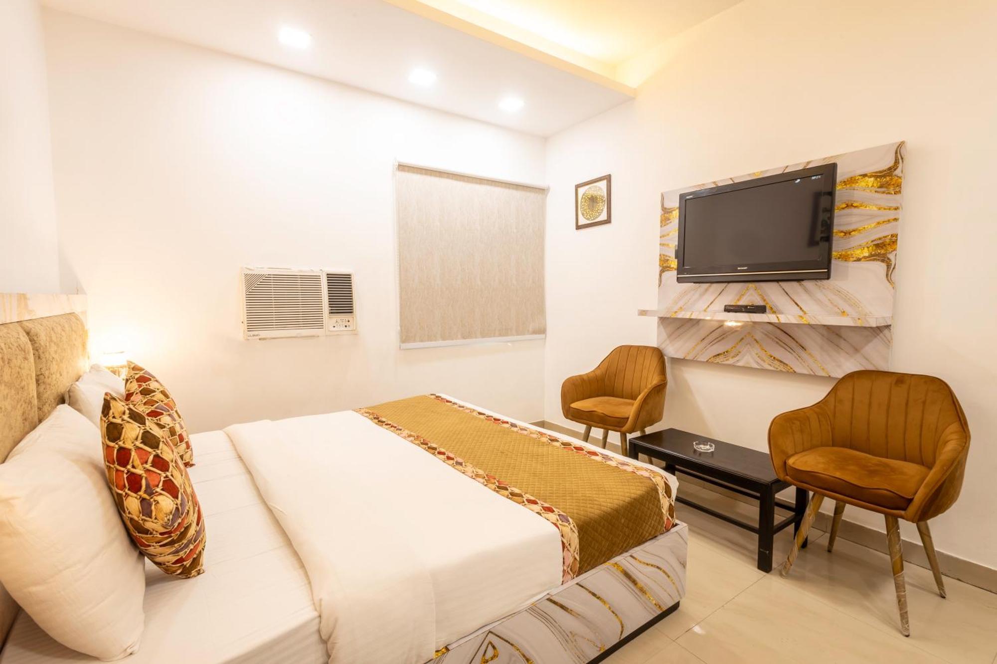 Hotel Cosmo Near Blk Hospital Karol Bagh Delhi  Dış mekan fotoğraf
