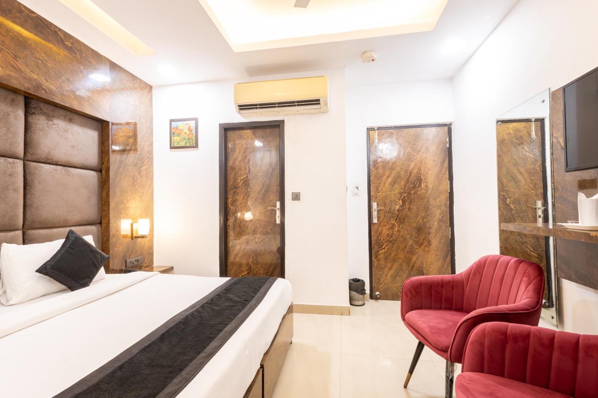 Hotel Cosmo Near Blk Hospital Karol Bagh Delhi  Dış mekan fotoğraf