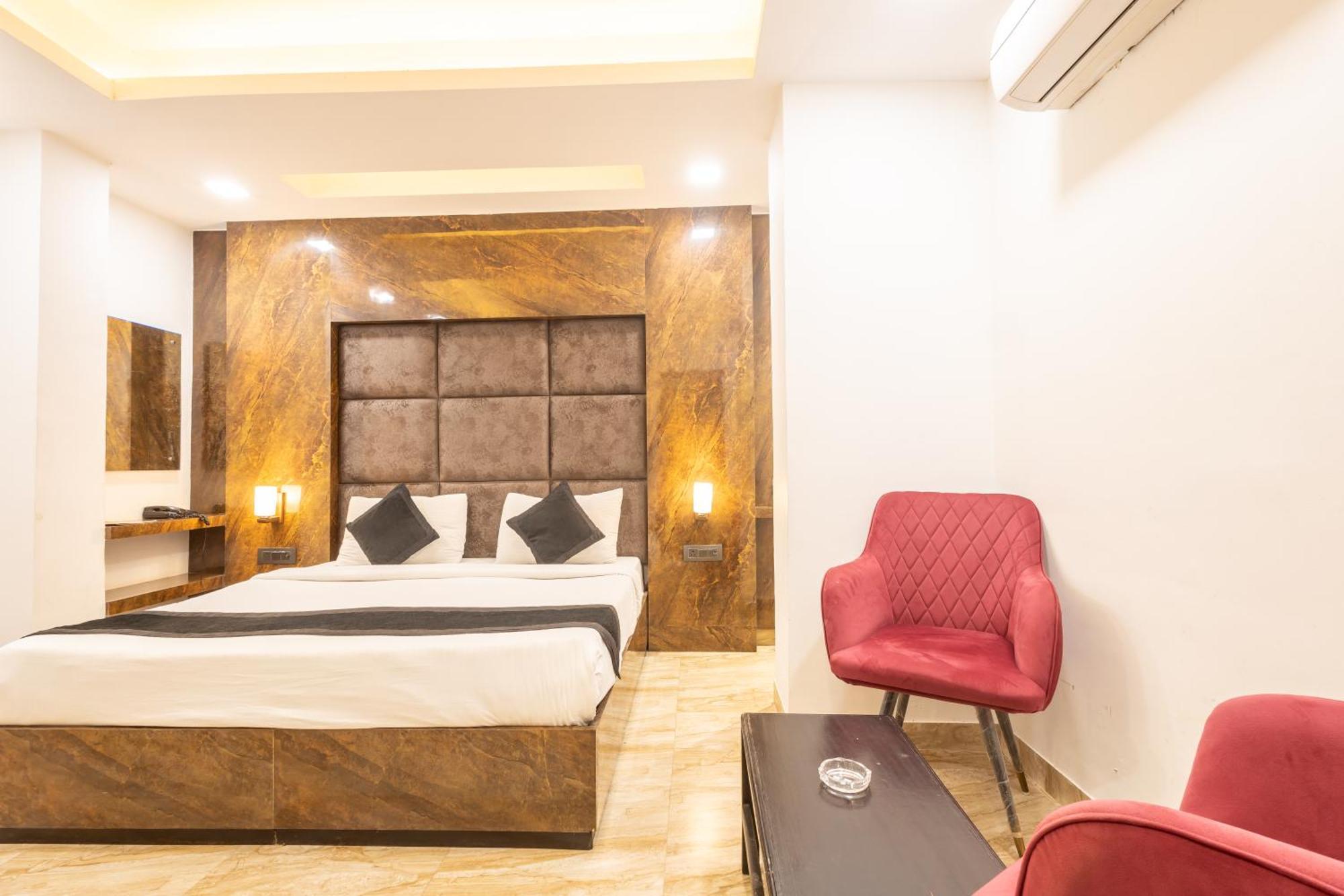 Hotel Cosmo Near Blk Hospital Karol Bagh Delhi  Dış mekan fotoğraf