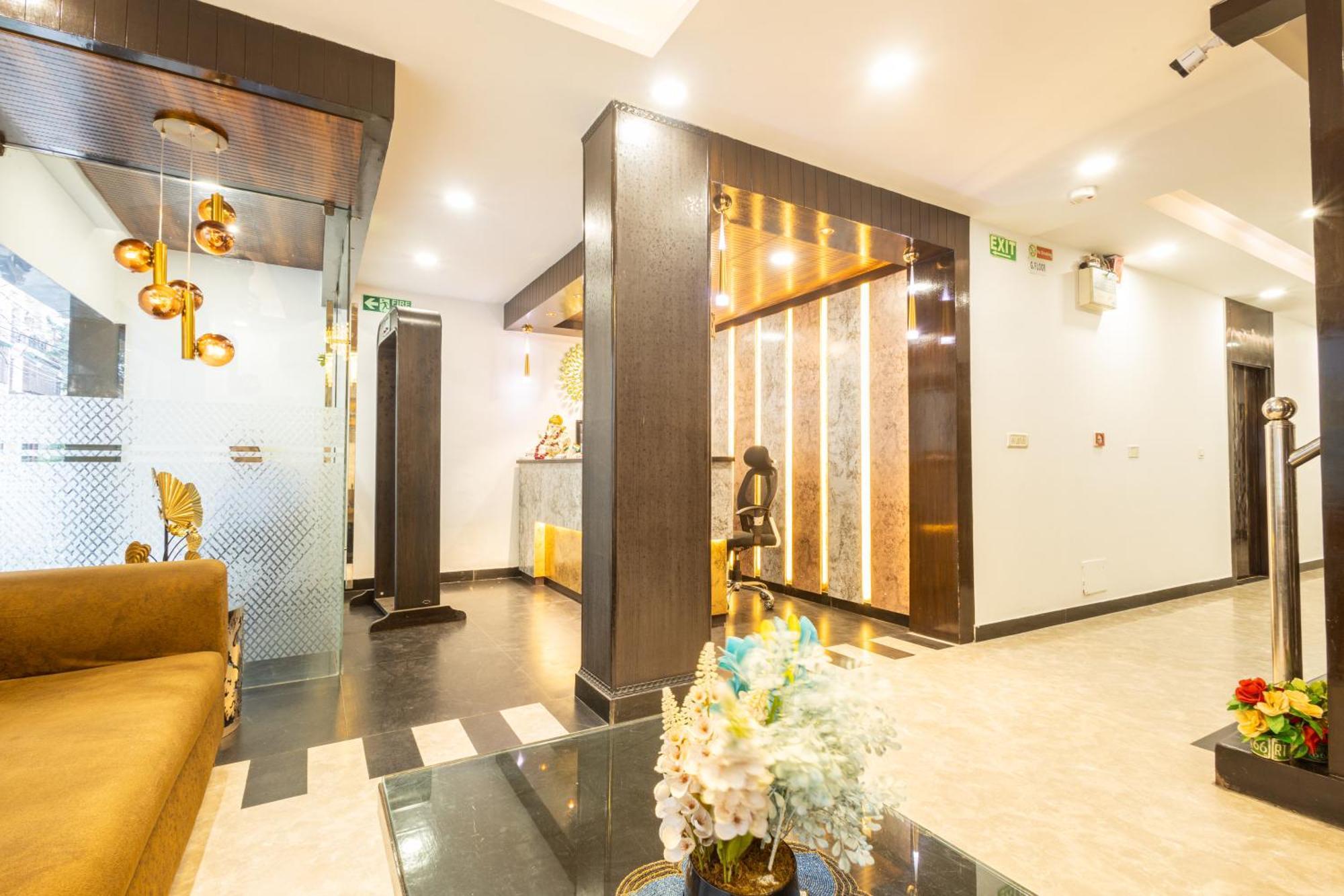 Hotel Cosmo Near Blk Hospital Karol Bagh Delhi  Dış mekan fotoğraf