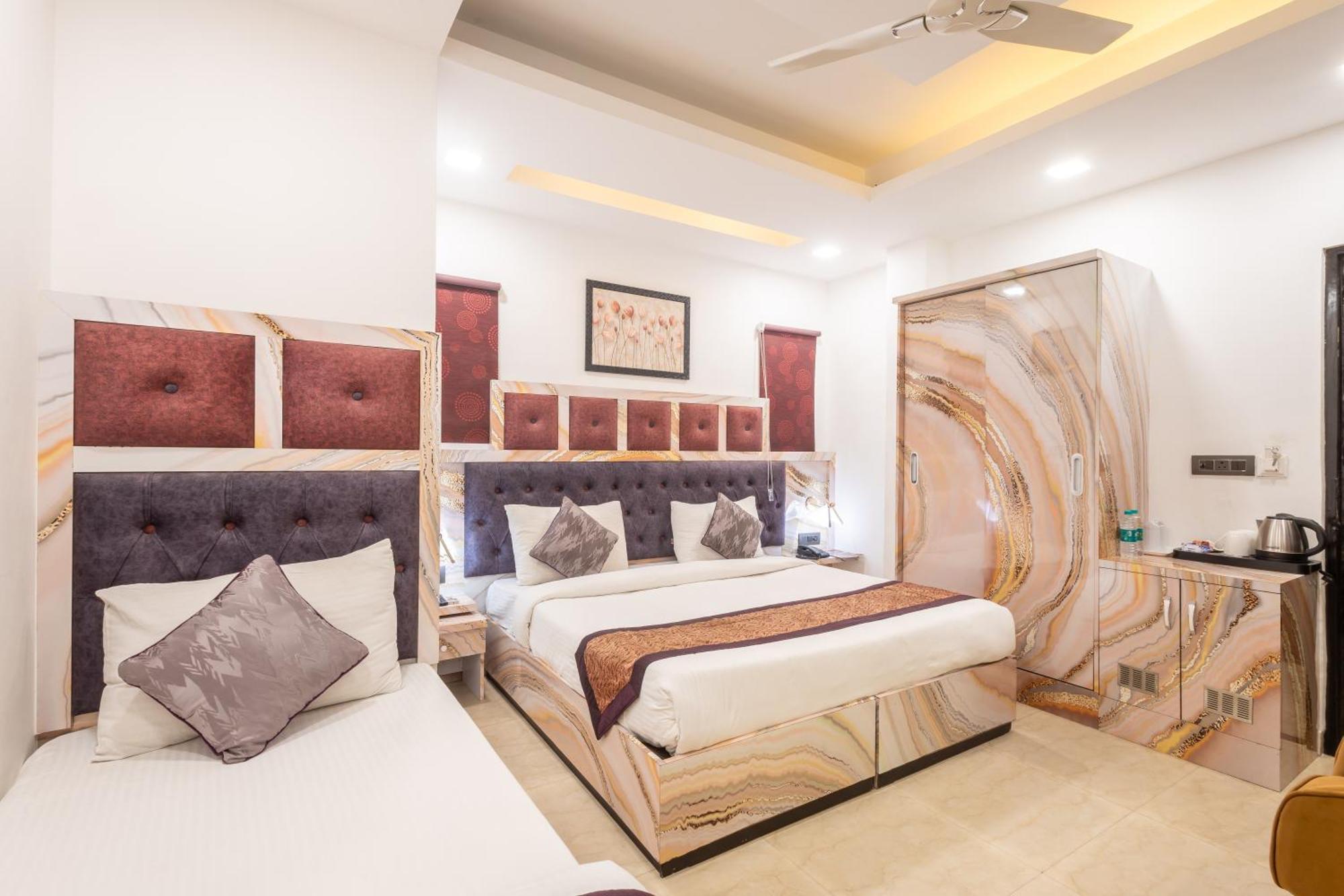 Hotel Cosmo Near Blk Hospital Karol Bagh Delhi  Dış mekan fotoğraf