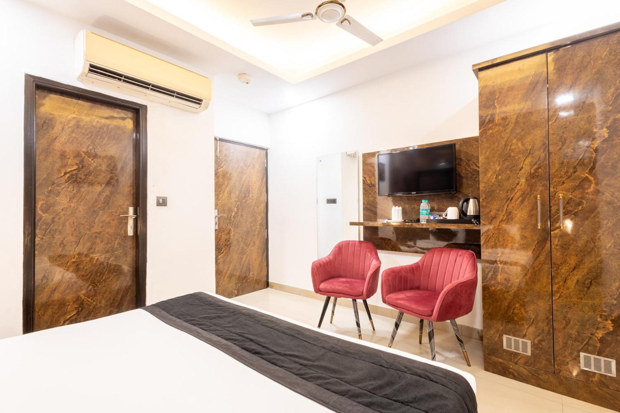 Hotel Cosmo Near Blk Hospital Karol Bagh Delhi  Dış mekan fotoğraf