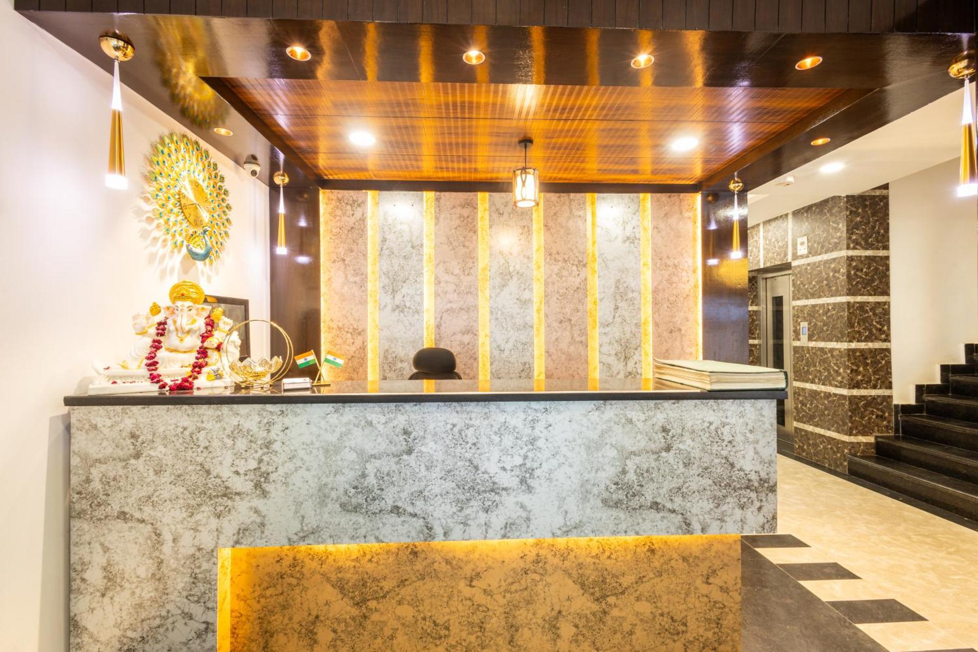 Hotel Cosmo Near Blk Hospital Karol Bagh Delhi  Dış mekan fotoğraf