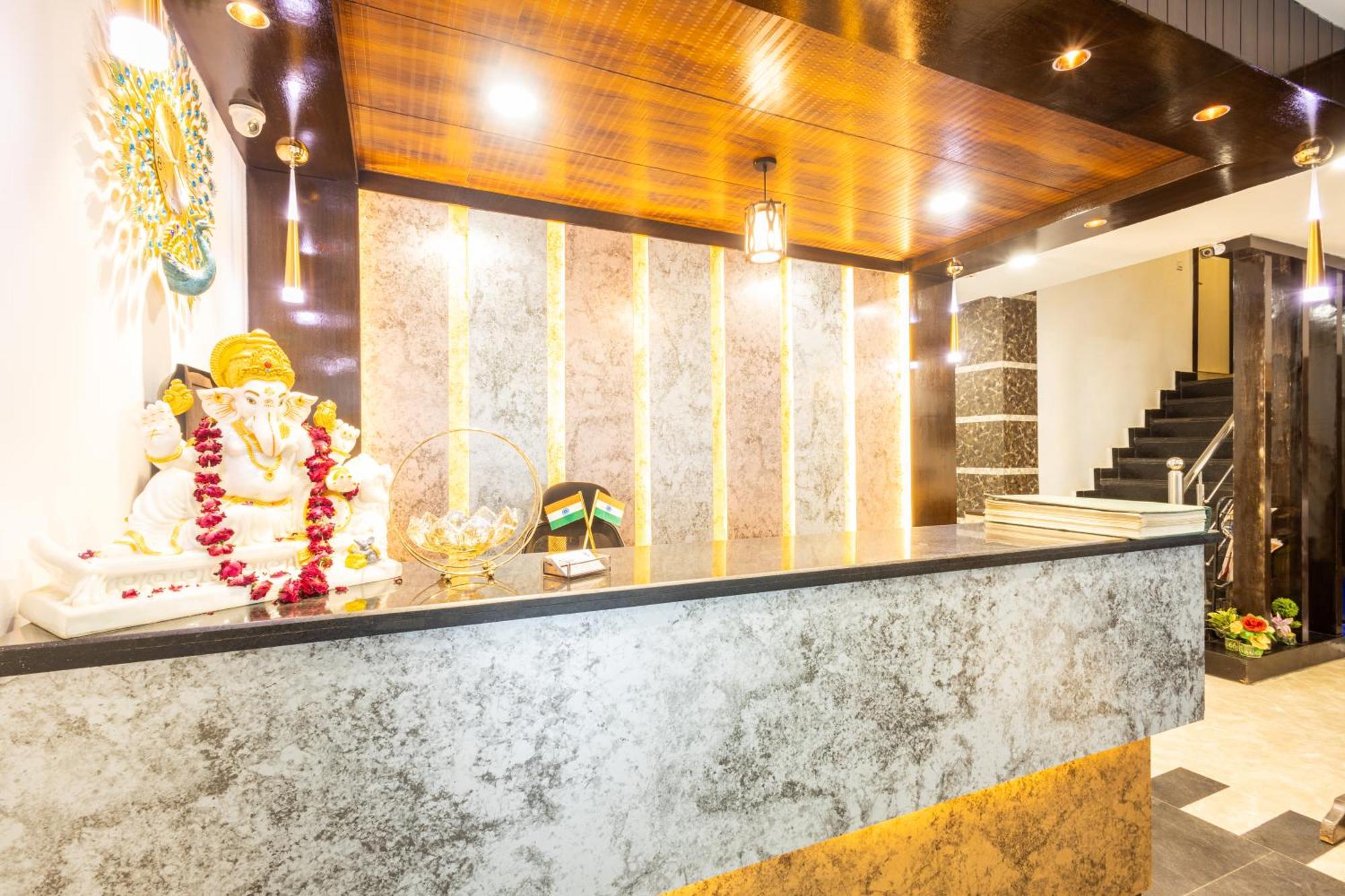 Hotel Cosmo Near Blk Hospital Karol Bagh Delhi  Dış mekan fotoğraf